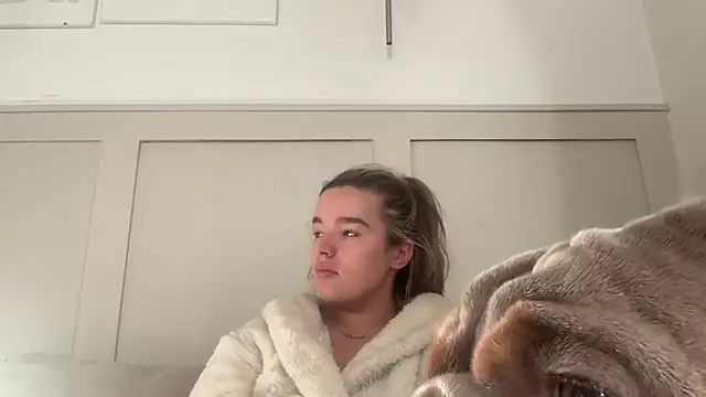 maisiesmithx online show from 17, 11, 2025