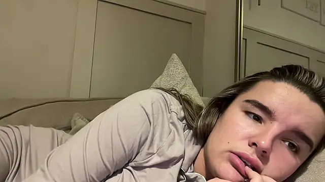 maisiesmithx online show from 9, 11, 2025