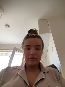 maisiesmithx online show from 6, 10, 2025