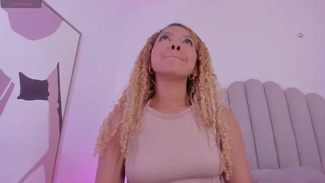 Nikki Angel  online show from 15, 3, 2026