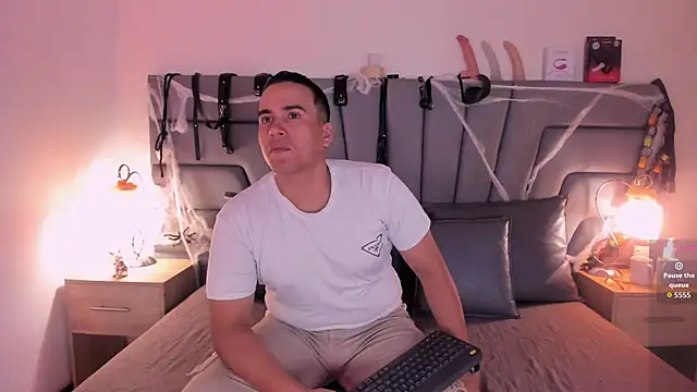 Vale n Matt online show from 4, 11, 2025