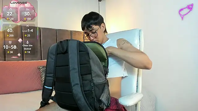 Dark hairy  online show from 21, 3, 2025