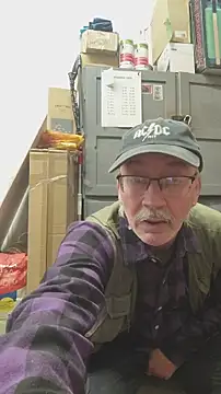 Snapshot of loverboyxxx69 chatting on 21, 11, 2025 loverboyxxx69 online show from 21, 11, 2025