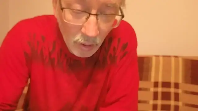 Snapshot of loverboyxxx69 chatting on 10, 9, 2025 loverboyxxx69 online show from 10, 9, 2025