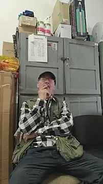 Snapshot of loverboyxxx69 chatting on 5, 11, 2025 loverboyxxx69 online show from 5, 11, 2025