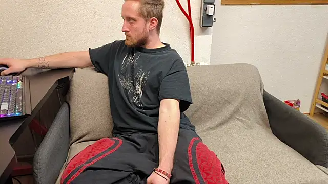 DrownMentallyyy online show from 18, 2, 2025