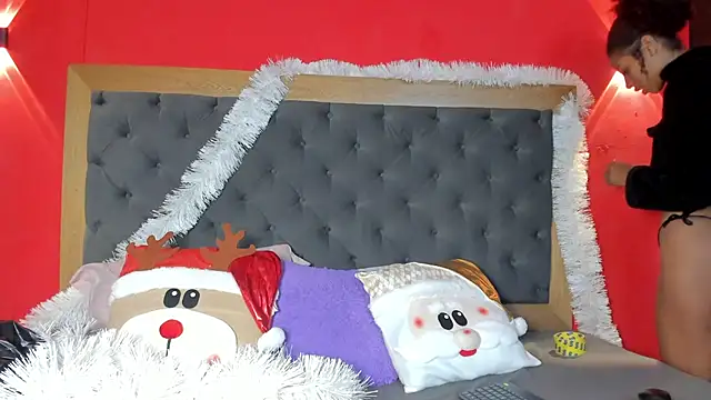 YayaHilton online show from 21, 11, 2025