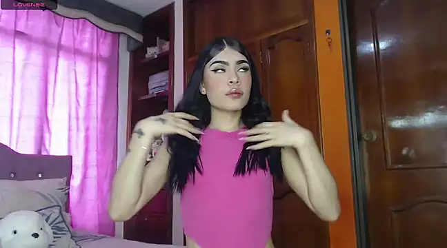 Snapshot of cuttebabe_ chatting on 21, 2, 2025 cuttebabe online show from 21, 2, 2025