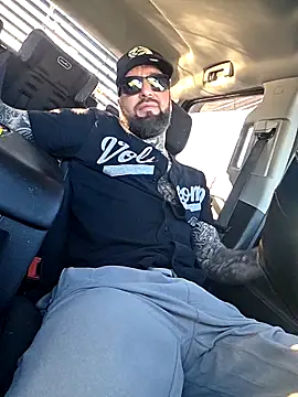 Beardedtattood online show from 28, 10, 2025