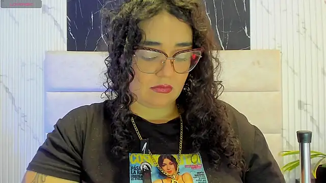 Snapshot of Reginavegaa chatting on 29, 5, 2026 Reginavegaa online show from 29, 5, 2026