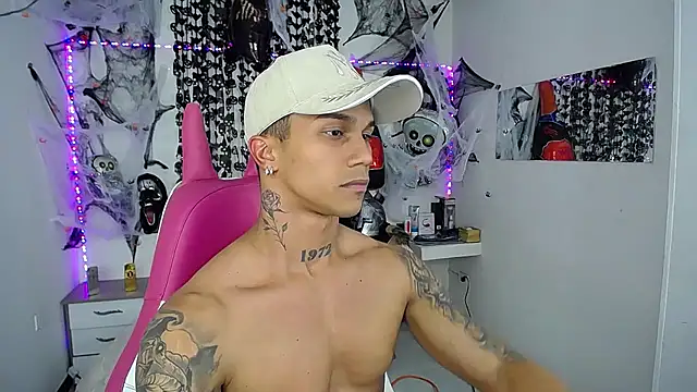 Leonard Price online show from 2, 11, 2025