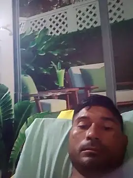 Snapshot of Diogo100 chatting on 12, 10, 2025 Diogo100 online show from 12, 10, 2025