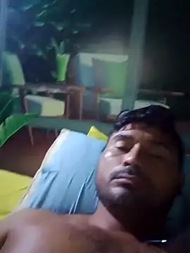 Snapshot of Diogo100 chatting on 9, 11, 2025 Diogo100 online show from 9, 11, 2025