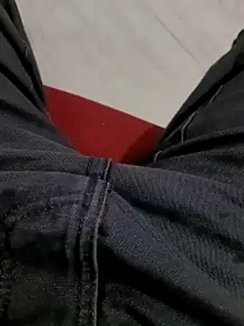 SuranSexy33 online show from 15, 4, 2026