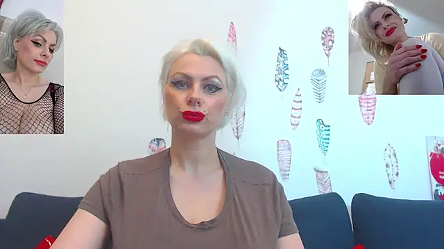 Snapshot of ForeverBarbie_ chatting on 11, 6, 2026 ForeverBarbie online show from 11, 6, 2026