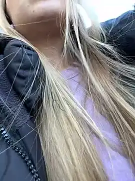 mur girl online show from 15, 3, 2025