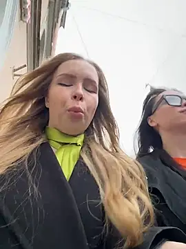 mur girl online show from 28, 10, 2025