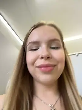 mur girl online show from 26, 6, 2026