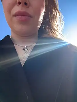 mur girl online show from 20, 4, 2026