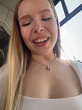 mur girl online show from 21, 6, 2026
