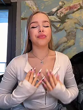 mur girl online show from 21, 2, 2025