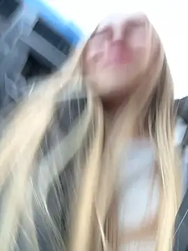 mur girl online show from 8, 2, 2025