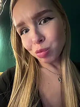 mur girl online show from 19, 2, 2025