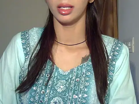 MAAYRA 09 online show from 11, 1, 2026