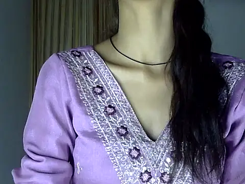 Snapshot of MAAYRA_09 chatting on 26, 9, 2025 MAAYRA 09 online show from 26, 9, 2025