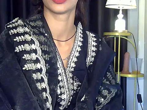 Snapshot of MAAYRA_09 chatting on 12, 10, 2025 MAAYRA 09 online show from 12, 10, 2025