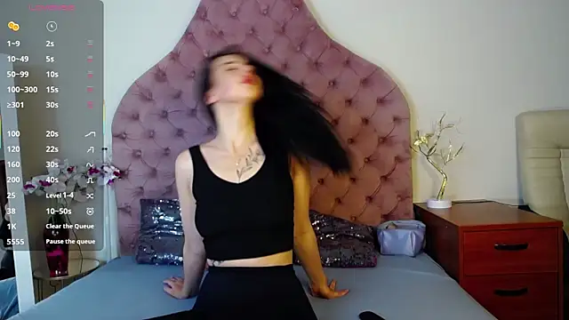 Erikka   online show from 23, 9, 2025