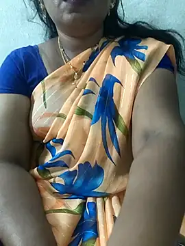 Snapshot of MaaliiiPonuTamil chatting on 18, 7, 2026 MaaliiiPonuTamil online show from 18, 7, 2026
