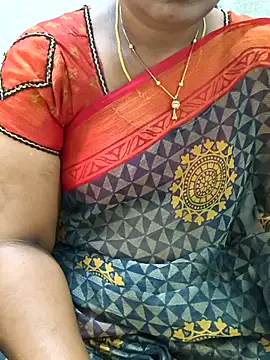 Snapshot of MaaliiiPonuTamil chatting on 17, 7, 2026 MaaliiiPonuTamil online show from 17, 7, 2026