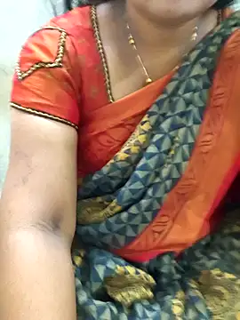 Snapshot of MaaliiiPonuTamil chatting on 21, 6, 2026 MaaliiiPonuTamil online show from 21, 6, 2026