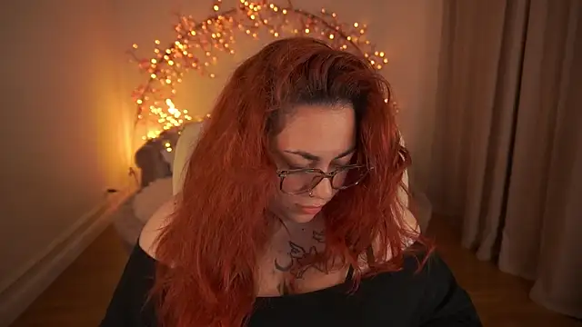 Kittywakee online show from 11, 7, 2026
