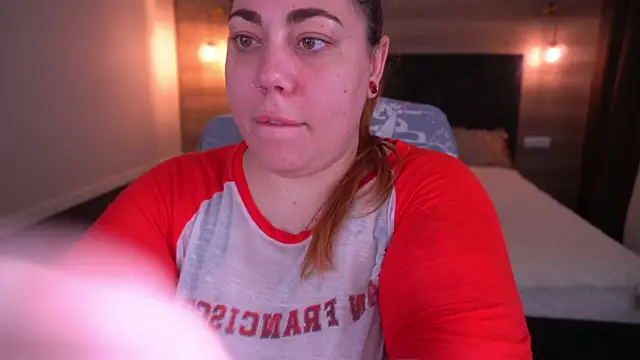 Kittywakee online show from 12, 9, 2025