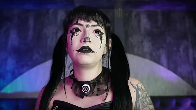 Aylen darkmoor online show from 19, 6, 2026