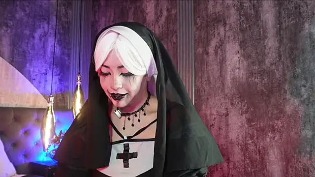 Aylen darkmoor online show from 10, 7, 2026