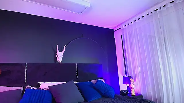 Aylen darkmoor online show from 12, 2, 2026