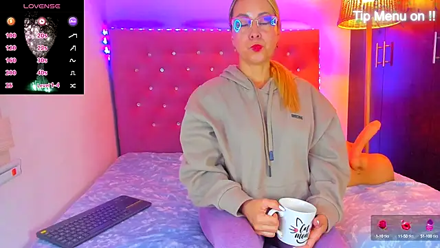  sexybunny  online show from 3, 10, 2025