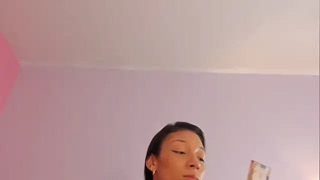 Snapshot of lupeebony chatting on 25, 6, 2026 lupeebony online show from 25, 6, 2026