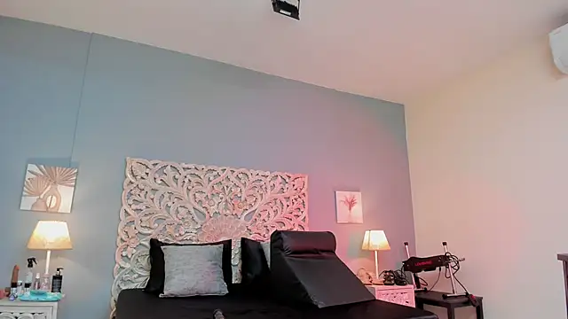 lupeebony online show from 14, 9, 2025