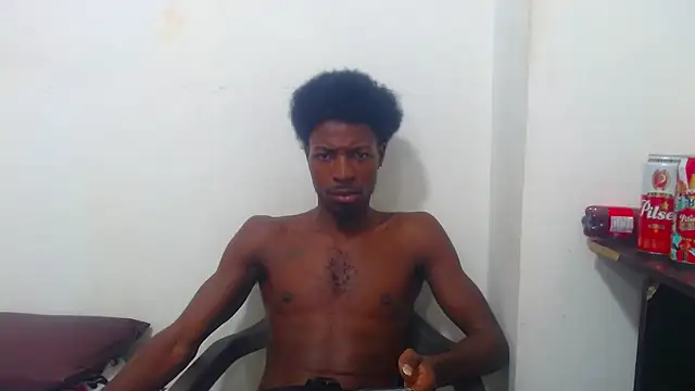 Snapshot of jaycolinss chatting on 12, 9, 2025 jaycolinss online show from 12, 9, 2025