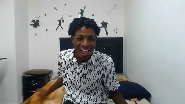 Snapshot of jaycolinss chatting on 24, 9, 2025 jaycolinss online show from 24, 9, 2025