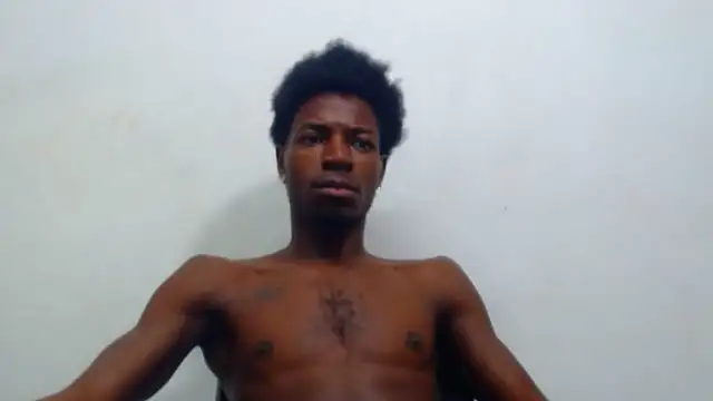 Snapshot of jaycolinss chatting on 22, 10, 2025 jaycolinss online show from 22, 10, 2025