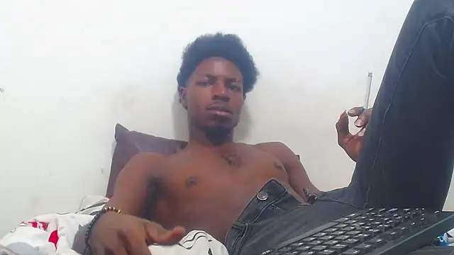 Snapshot of jaycolinss chatting on 10, 9, 2025 jaycolinss online show from 10, 9, 2025