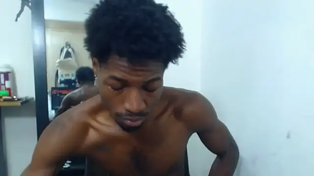 Snapshot of jaycolinss chatting on 6, 11, 2025 jaycolinss online show from 6, 11, 2025