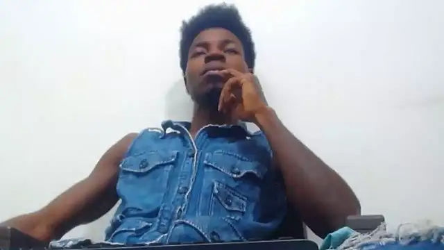 Snapshot of jaycolinss chatting on 19, 10, 2025 jaycolinss online show from 19, 10, 2025