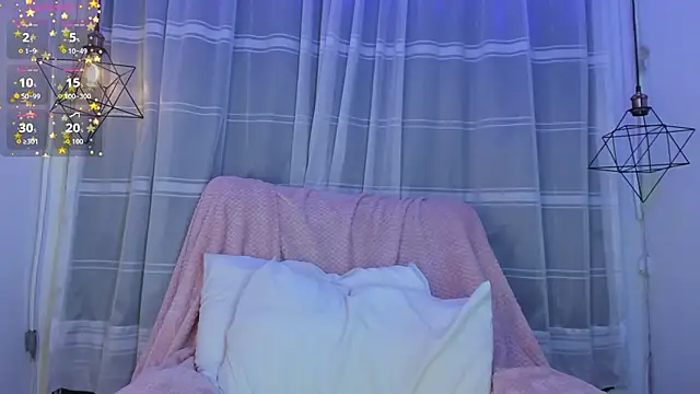 Snapshot of Nyx__Blackwood chatting on 23, 11, 2025 Nyx Blackwood online show from 23, 11, 2025