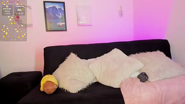 Snapshot of Nyx__Blackwood chatting on 14, 10, 2025 Nyx Blackwood online show from 14, 10, 2025